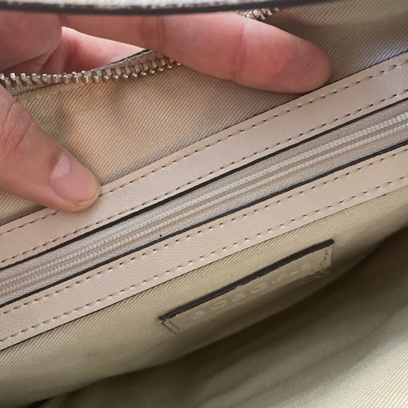 BCBG Vintage saddle bag - Picture 2 of 3